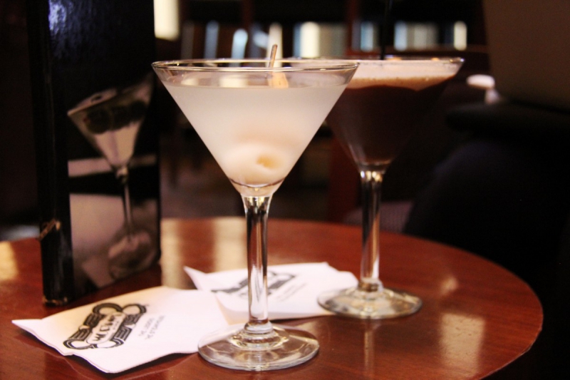 brasserie-LA PENNE-min_martini_bar_lychee_chocolate_alcohol_liquor_happy_hour_happy-910161